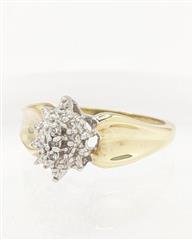 10K 2 Tone Gold 3.1g Diamond Starburst Cluster Ribbon Dimple Shank Ring Size-7.5